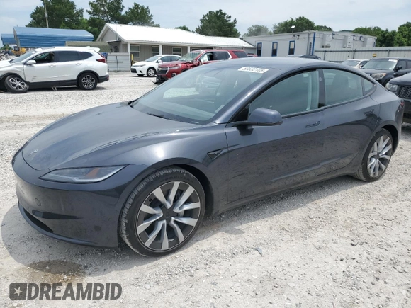 2025 Tesla Model 3 Long Range z VIN 5YJ3E1EA1SF965380, wystawiony jako Copart lot #59532105 z przebiegiem 2 641 mil mil oraz Szkoda całkowita • Salvage title. Historia ofert i sprzedaży dostępna na DreamBid. Obrazek 1.