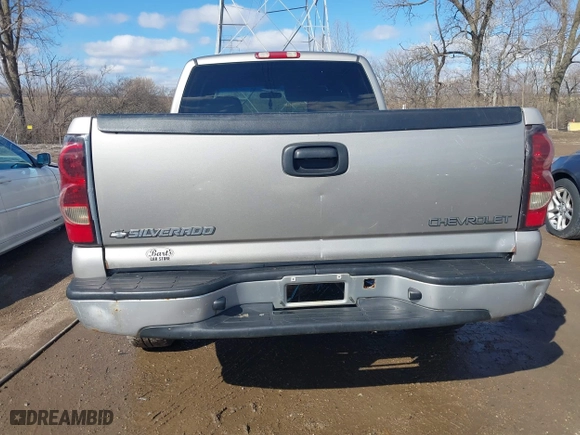 2000 Chevrolet Silverado 1500 LS with VIN 1GCEC19T9YZ220406, listed as a IAAI auction lot 41727419 with 185,131 mi miles. Bid and sale history available at carsss.com. Image 16.