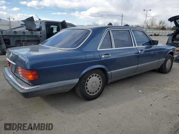 1986 Mercedes-Benz 560 with VIN WDBCA39D0GA267806, listed as a Copart auction lot 49870225 with 117,401 mi miles and Clean Title. Bid and sale history available at DreamBid. Image 3.