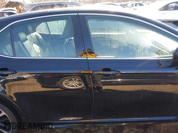 2020 Toyota Camry XSE with VIN 4T1K61AK9LU926063, listed as a IAAI auction lot 41683549 with 37,109 mi miles and . Bid and sale history available at DreamBid. Image 14.