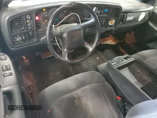 2000 Chevrolet Silverado 1500 LS with VIN 2GCEK19T9Y1374061, listed as a Copart auction lot 50147485 with 161,766 mi miles and Salvage Title. Bid and sale history available at carsss.com. Image 8.