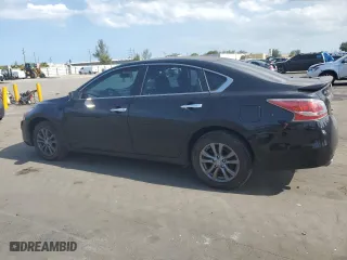 2015 Nissan Altima 2.5 SV with VIN 1N4AL3AP5FC417717, listed as a Copart auction lot 52951525 with 137,063 mi miles and Clean Title. Bid and sale history available at carsss.com. Image 2.