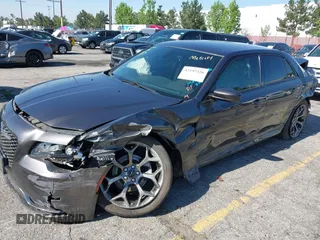 2015 Chrysler 300 S z VIN 2C3CCABGXFH894103, wystawiony jako IAAI lot #42197226 z przebiegiem 99 489 mil mil oraz . Historia ofert i sprzedaży dostępna na DreamBid. Obrazek 21.