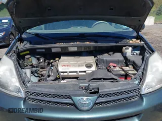 2005 Toyota Sienna XLE with VIN 5TDBA22C75S051329, listed as a IAAI auction lot 42147864 with 187,831 mi miles. Bid and sale history available at carsss.com. Image 10.