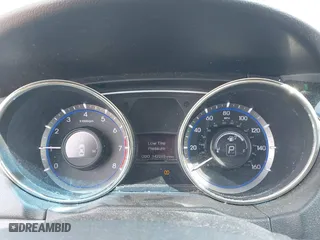 2013 Hyundai Sonata SE with VIN 5NPEC4AC9DH549041, listed as a IAAI auction lot 41900127 with 142,265 mi miles. Bid and sale history available at carsss.com. Image 7.