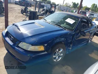 2000 Ford Mustang with VIN 1FAFP4444YF122174, listed as a IAAI auction lot 42185521 with 133,255 mi miles and . Bid and sale history available at DreamBid. Image 17.