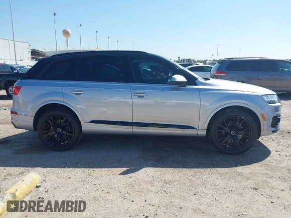 2019 Audi Q7 Prestige with VIN WA1VAAF73KD015756, listed as a IAAI auction lot 41868717 with 49,227 mi miles. Bid and sale history available at carsss.com. Image 13.