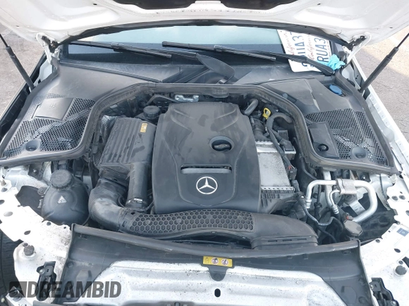 2017 Mercedes-Benz C 300 z VIN 55SWF4JB7HU200532, wystawiony jako IAAI lot #42207648 z przebiegiem 132 247 mil mil oraz . Historia ofert i sprzedaży dostępna na DreamBid. Obrazek 10.