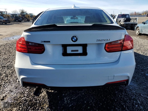 2014 BMW 3 Series 320i xDrive with VIN WBA3C3G52ENR25118, listed as a Copart auction lot 43153675 with 120,576 mi miles and Salvage title. Bid and sale history available at DreamBid. Image 6.