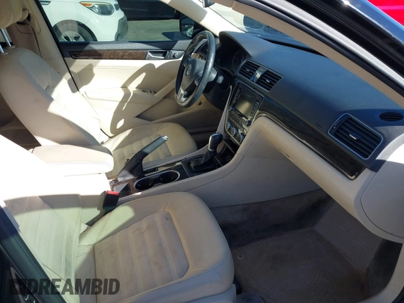 2015 Volkswagen Passat 2.0L TDI SEL Premium with VIN 1VWCV7A31FC053259, listed as a IAAI auction lot 41397357 with 157,842 mi miles. Bid and sale history available at carsss.com. Image 5.