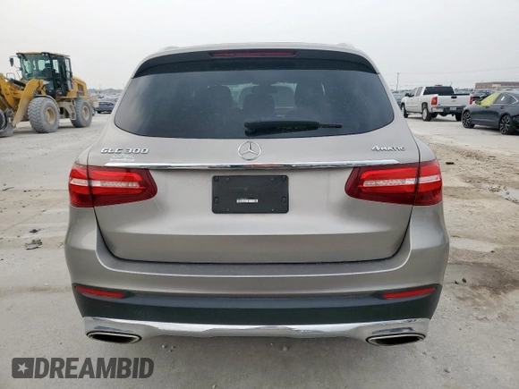 2019 Mercedes-Benz GLC 300 z VIN WDC0G4KB8KF667278, wystawiony jako Copart lot #51425385 z przebiegiem 61 175 mil mil oraz Szkoda całkowita • Salvage title. Historia ofert i sprzedaży dostępna na DreamBid. Obrazek 6.