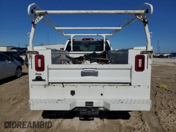 2019 GMC Sierra 1500 with VIN 2GD21NEG5K1135468, listed as a Copart auction lot 84956184 with 129,641 mi miles and Clean Title. Bid and sale history available at DreamBid. Image 6.