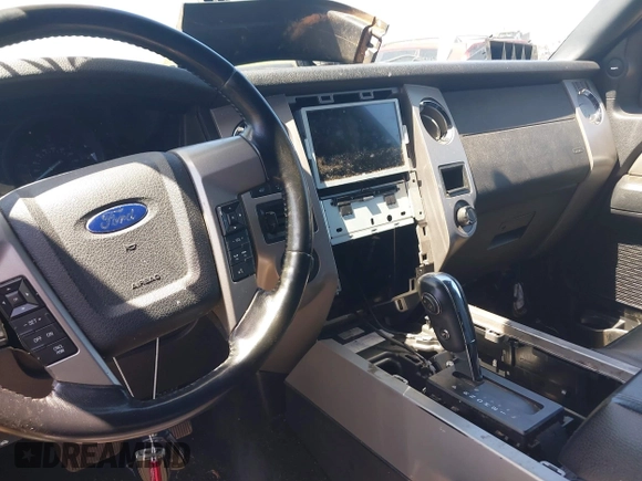 2017 Ford Expedition Limited z VIN 1FMJU2AT7HEA11522, wystawiony jako IAAI lot #42081066 z przebiegiem Nie podano mil oraz . Historia ofert i sprzedaży dostępna na DreamBid. Obrazek 6.