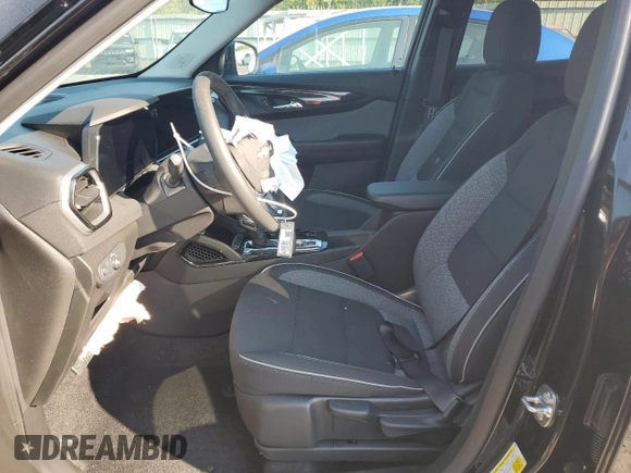 2025 Chevrolet TrailBlazer LT with VIN KL79MRSL9SB025037, listed as a Copart auction lot 69841984 with 28 mi miles and Salvage Title. Bid and sale history available at DreamBid. Image 7.