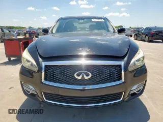 2015 Infiniti Q70 z VIN JN1BY1PP7FM601954, wystawiony jako Copart lot #54138735 z przebiegiem 118 017 mil mil oraz Czysty tytuł • Clean title. Historia ofert i sprzedaży dostępna na DreamBid. Obrazek 5.