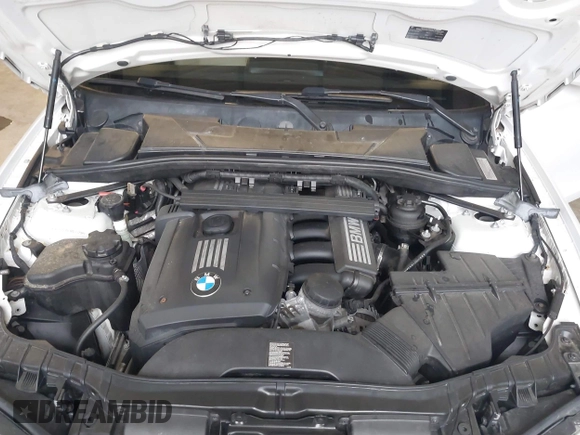 2012 BMW 1 Series 128i с VIN WBAUL7C50CVM82479, выставлен на аукционе IAAI как лот 42447894 с пробегом 166 093 миль миль и . История ставок и продаж доступна на DreamBid. Изображение 10.