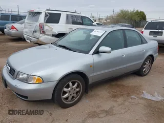 1998 Audi A4 с VIN WAUCB28D6WA189098, выставлен на аукционе IAAI как лот 41794487 с пробегом 145 089 миль миль и . История ставок и продаж доступна на DreamBid. Изображение 2.