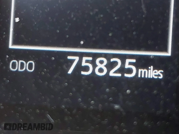 2020 Toyota Camry SE z VIN 4T1G11AK8LU335338, wystawiony jako IAAI lot #41908752 z przebiegiem 75 825 mil mil oraz . Historia ofert i sprzedaży dostępna na DreamBid. Obrazek 15.