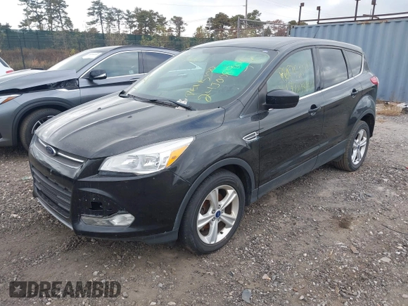 2015 Ford Escape SE with VIN 1FMCU0GXXFUA40927, listed as a IAAI auction lot 40735395 with Not Provided miles. Bid and sale history available at carsss.com. Image 2.