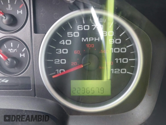 2004 Ford F-150 XLT with VIN 1FTPW14504KA08344, listed as a IAAI auction lot 41916877 with 223,657 mi miles. Bid and sale history available at carsss.com. Image 7.
