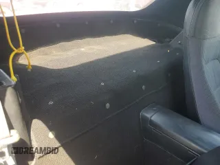 1993 Mazda MX-5 Miata z VIN JM1NA3511P0406871, wystawiony jako Copart lot #62239125 z przebiegiem 217 379 mil mil oraz Szkoda całkowita • Salvage title. Historia ofert i sprzedaży dostępna na DreamBid. Obrazek 10.