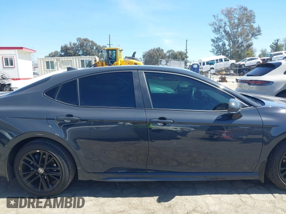 2025 Toyota Camry LE with VIN 4T1DAACK9SU070427, listed as a IAAI auction lot 41814689 with 2,934 mi miles and . Bid and sale history available at DreamBid. Image 13.