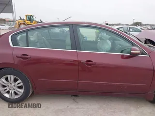 2012 Nissan Altima 2.5 S with VIN 1N4AL2AP0CC131912, listed as a IAAI auction lot 41639402 with 200,608 mi miles. Bid and sale history available at carsss.com. Image 13.