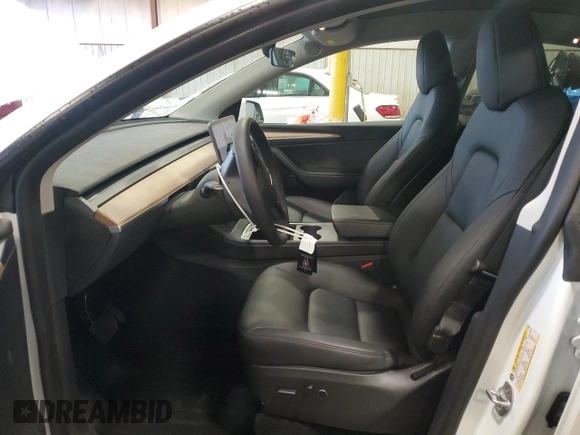 2022 Tesla Model Y Long Range z VIN 7SAYGDEEXNA012904, wystawiony jako Copart lot #57492865 z przebiegiem 31 294 mil mil oraz Szkody całkowita. Historia ofert i sprzedaży dostępna na DreamBid. Obrazek 7.