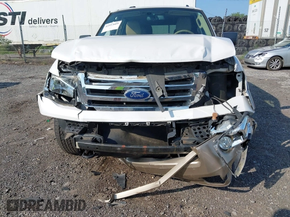 2012 Ford Expedition XLT with VIN 1FMJU1J53CEF10760, listed as a IAAI auction lot 42557609 with 81,996 mi miles and . Bid and sale history available at DreamBid. Image 6.