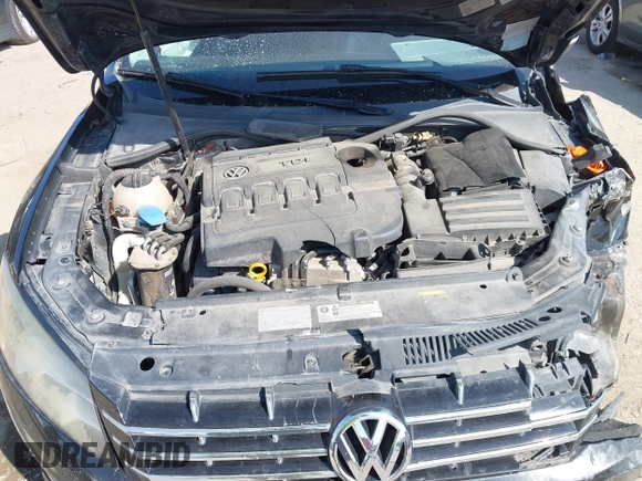 2015 Volkswagen Passat SEL Premium z VIN 1VWCV7A30FC024271, wystawiony jako IAAI lot #41788754 z przebiegiem 108 278 mil mil oraz . Historia ofert i sprzedaży dostępna na DreamBid. Obrazek 10.