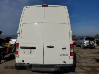 2021 Nissan NV Cargo SV z VIN 1N6BF0LY5MN811081, wystawiony jako Copart lot #57692305 z przebiegiem 249 132 mil mil oraz Szkody całkowita. Historia ofert i sprzedaży dostępna na DreamBid. Obrazek 6.