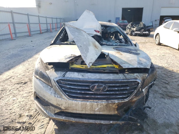 2015 Hyundai Sonata 2.4L SE with VIN 5NPE24AF6FH004432, listed as a Copart auction lot 79126434 with 0 mi miles and Non Repairable. Bid and sale history available at carsss.com. Image 5.