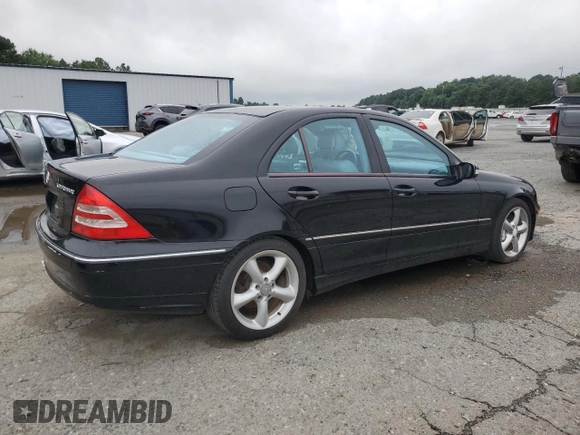 2004 Mercedes-Benz C 230 Kompressor z VIN WDBRF40J84A603752, wystawiony jako Copart lot #60664185 z przebiegiem 185 243 mil mil oraz Czysty tytuł • Clean title. Historia ofert i sprzedaży dostępna na DreamBid. Obrazek 3.