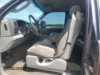 2004 Ford F-250 XL z VIN 1FTNX21P54EB05392, wystawiony jako Copart lot #57982065 z przebiegiem 244 312 mil mil oraz Czysty tytuł • Clean title. Historia ofert i sprzedaży dostępna na DreamBid. Obrazek 7.