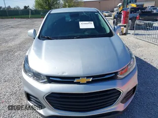 2017 Chevrolet Trax LS with VIN 3GNCJKSBXHL232986, listed as a IAAI auction lot 41986918 with 121,094 mi miles. Bid and sale history available at carsss.com. Image 6.