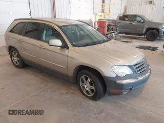 2007 Chrysler Pacifica Touring z VIN 2A8GM68X87R162765, wystawiony jako IAAI lot #42382704 z przebiegiem 160 768 mil mil oraz . Historia ofert i sprzedaży dostępna na DreamBid. Obrazek 1.