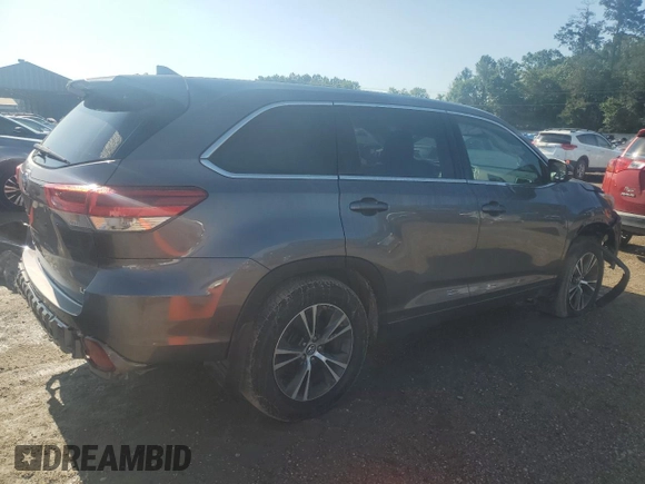 2018 Toyota Highlander LE with VIN 5TDZZRFH4JS250712, listed as a Copart auction lot 55106765 with 88,836 mi miles and Salvage title. Bid and sale history available at DreamBid. Image 3.