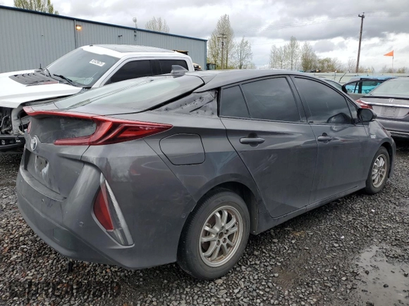 2018 Toyota Prius Plus with VIN JTDKARFP0J3073626, listed as a Copart auction lot 52415995 with 49,276 mi miles and Salvage Title. Bid and sale history available at DreamBid. Image 3.