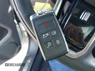2021 Land Rover Range Rover Evoque R-Dynamic SE z VIN SALZL2FX8MH123737, wystawiony jako IAAI lot #42148598 z przebiegiem 22 331 mil mil oraz . Historia ofert i sprzedaży dostępna na DreamBid. Obrazek 11.