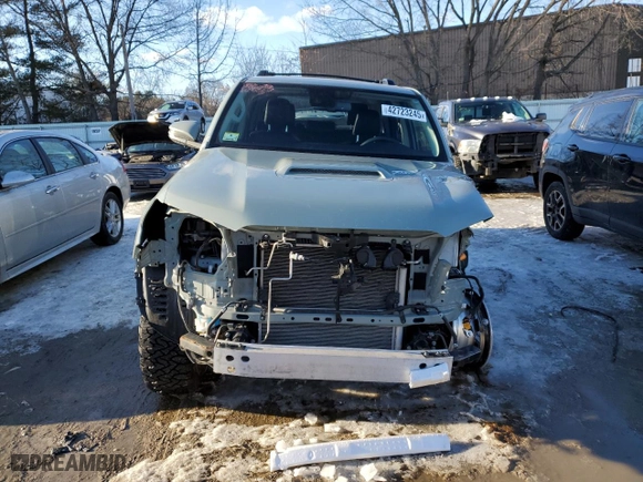 2022 Toyota 4Runner TRD Off Road Premium with VIN JTERU5JR6N6080118, listed as a Copart auction lot 42723245 with 43,755 mi miles and Salvage Title. Bid and sale history available at carsss.com. Image 5.