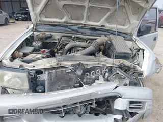 1999 Isuzu Rodeo S with VIN 4S2CK58W4X4358898, listed as a IAAI auction lot 41360738 with 184,948 mi miles and . Bid and sale history available at carsss.com. Image 10.