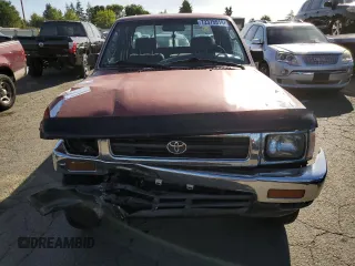 1993 Toyota Pickup DLX с VIN 4TAVN13D3PZ126673, выставлен на аукционе Copart как лот 72375914 с пробегом 197 409 миль миль и Списание • Salvage title. История ставок и продаж доступна на DreamBid. Изображение 5.
