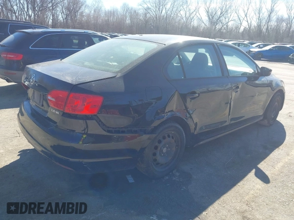 2012 Volkswagen Jetta SE с VIN 3VWDX7AJXCM073243, выставлен на аукционе IAAI как лот 41600202 с пробегом 121 281 миль миль и . История ставок и продаж доступна на DreamBid. Изображение 4.