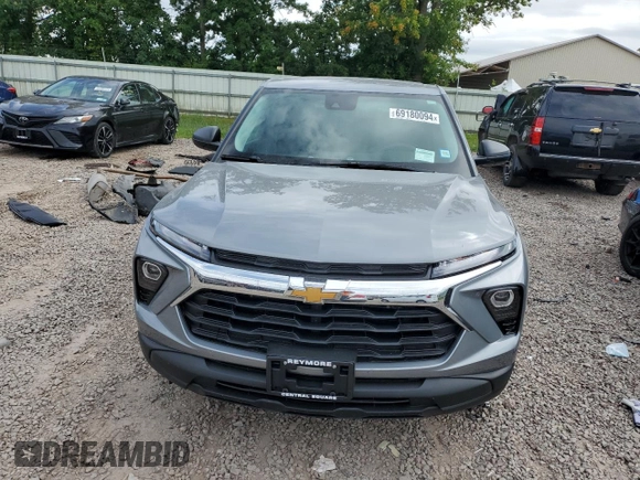 2024 Chevrolet TrailBlazer LS with VIN KL79MMS25RB052353, listed as a Copart auction lot 69180094 with 4,871 mi miles and Salvage Title. Bid and sale history available at DreamBid. Image 5.