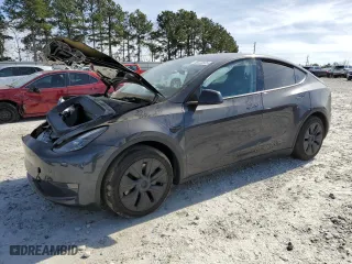 2024 Tesla Model Y with VIN 7SAYGDED8RF113441, listed as a Copart auction lot 49722035 with 19,850 mi miles and Salvage Title. Bid and sale history available at carsss.com. Image 1.