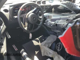 2024 Nissan Z Nismo z VIN JN1BZ4CH9RM361100, wystawiony jako Copart lot #71038744 z przebiegiem 3393 mil mil oraz Szkody całkowita. Historia ofert i sprzedaży dostępna na DreamBid. Obrazek 8.