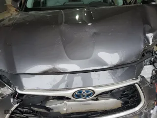 2023 Toyota Highlander Hybrid XLE with VIN 5TDKBRCH4PS574861, listed as a Copart auction lot 48936945 with 96,000 mi miles and Clean Title. Bid and sale history available at carsss.com. Image 12.