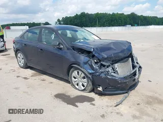 2014 Chevrolet Cruze LS z VIN 1G1PA5SH6E7446155, wystawiony jako IAAI lot #42253602 z przebiegiem 142 833 mil mil oraz . Historia ofert i sprzedaży dostępna na DreamBid. Obrazek 1.