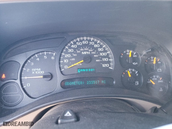 2004 Chevrolet Silverado 1500 with VIN 2GCEC19V741217833, listed as a Copart auction lot 84259754 with 233,517 mi miles and Salvage Title. Bid and sale history available at carsss.com. Image 9.