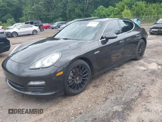 2010 Porsche Panamera S z VIN WP0AB2A73AL061283, wystawiony jako IAAI lot #42367523 z przebiegiem 90 164 mil mil oraz . Historia ofert i sprzedaży dostępna na DreamBid. Obrazek 2.